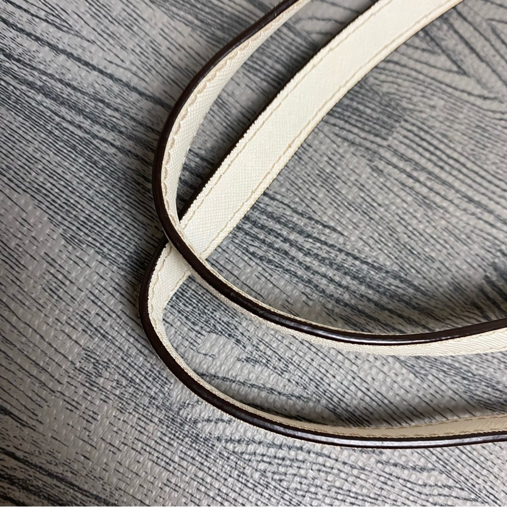 Michael Kors Jet Set White Saffiano Leather Travel Tote - Picture 12 of 17